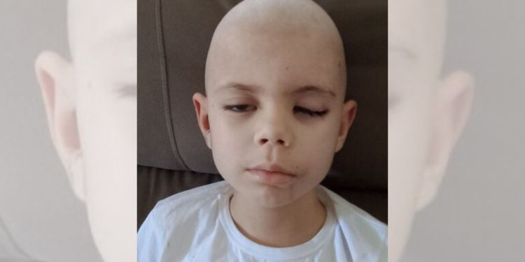 Família de Massaranduba organiza campanha para custear tratamento de criança com câncer