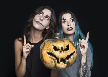 Alesc aprova projeto que proíbe comemoração de Halloween em escolas públicas de SC