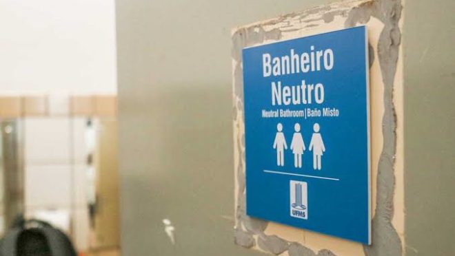 “Sem banheiro neutro”: Lei que proíbe banheiros unissex em todas as escolas de SC é sancionada