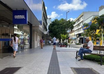 Governo mantém vigência de portaria sobre abertura do comércio nos feriados