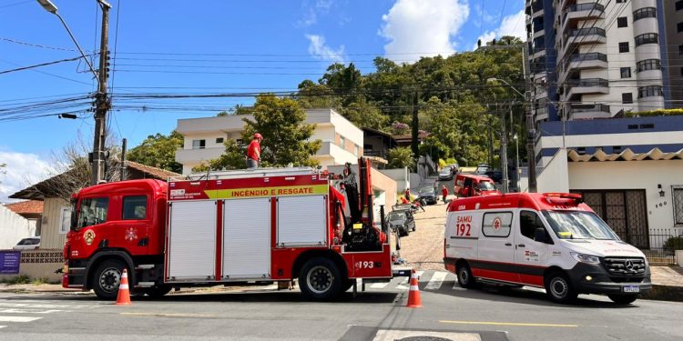[Vídeo] Pintor sofre queda de andaime e fica ferido no Centro de Jaraguá do Sul