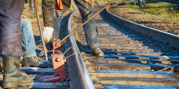 Cruzamento ferroviário da Rua Heinrich August Lessman interditado nesta terça-feira (17)