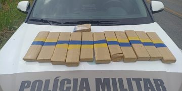 Condutor quase colide na viatura e é preso com 12 quilos de maconha em Guaramirim