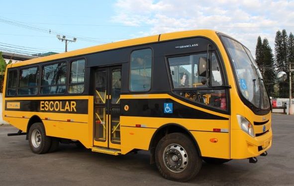 Vereadores derrubam veto e ampliam critérios do transporte escolar em Jaraguá do Sul