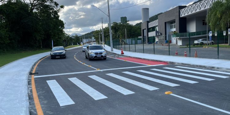 [Vídeo] Liberado o V Trecho da Rua 13 de Maio, em Jaraguá do Sul