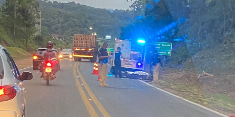 Pedestre morre atropelado na BR-280, em Jaraguá do Sul