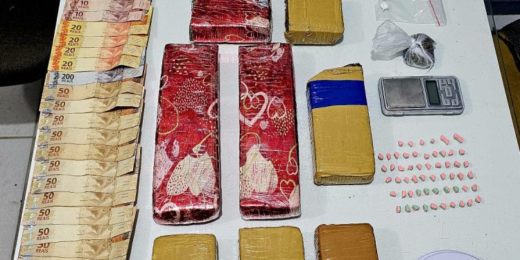 Traficante é preso com mais de 5 kg de maconha, ecstasy e cocaína em Guaramirim