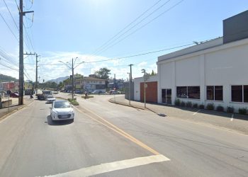 Trânsito na rua Walter Marquardt ficará em meia pista para obras do Samae no domingo (26)