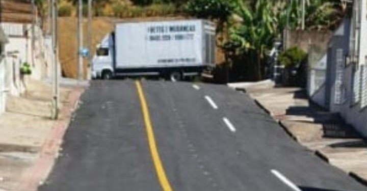 Morador questiona retirada de estacionamento em ruas estreitas em Jaraguá do Sul