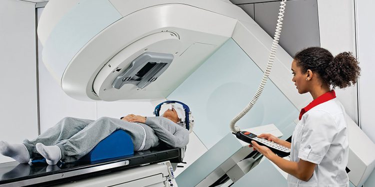 Jaraguá do Sul recebe acelerador linear para tratamento de câncer