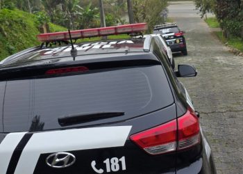 Homem é encaminhado ao hospital após levar garrafada em Guaramirim