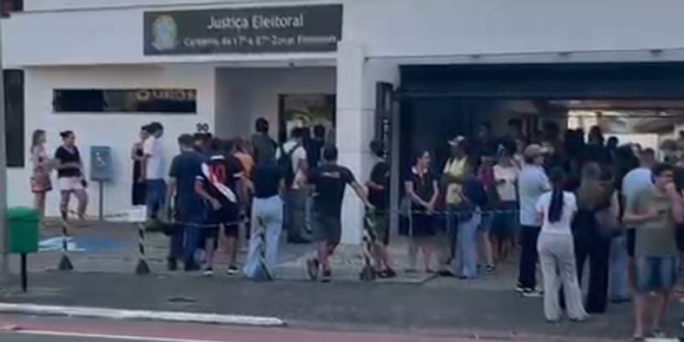 Jaraguaenses deixam para o último momento para regularizar título eleitoral