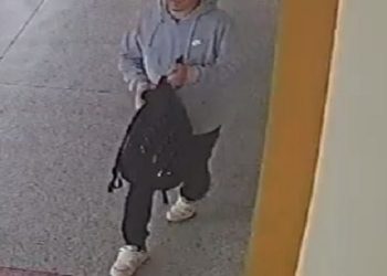 Homem furta mochila de catequista em Jaraguá do Sul