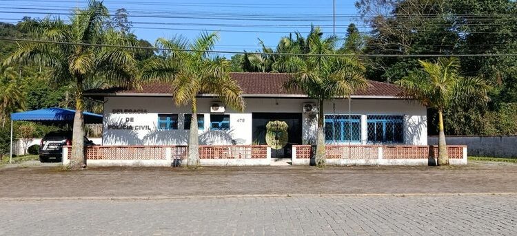Delegacia de Corupá indicia oito pessoas por estupro de vulnerável