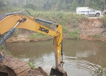 Ossada humana é encontrada submersa em córrego de Araquari durante operação contra facção criminosa