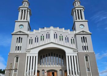 Paróquia São Sebastião, de Jaraguá do Sul, celebra Corpus Christi com missa solene