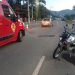 Motociclista bate na traseira de carro em Schroeder e fica ferido
