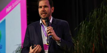 Almeida leva inovação de Jaraguá do Sul ao Summit Cidades 2026 com cases de IA e fiscalização em tempo real