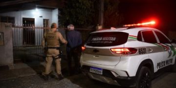 Idoso é flagrado invadindo residência em Jaraguá do Sul e alega ter se perdido