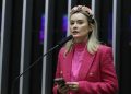 Deputada Júlia Zanatta inicia coleta de assinaturas para pedir impeachment de Lula