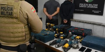 Ex-funcionários furtam ferramentas de empresa em Jaraguá, vendem no Facebook e dão prejuízo de R$ 20 mil