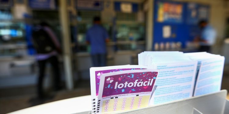 Apostador de Jaraguá do Sul fica milionário ao ganhar prêmio da Lotofácil
