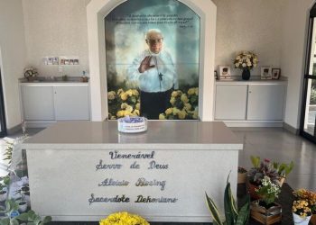 Paróquia promove celebrações em memória do Venerável Padre Aloísio em Jaraguá do Sul