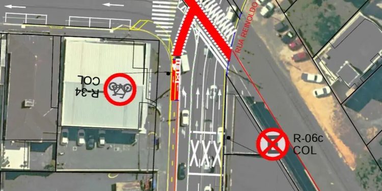 Trecho da Rua Reinoldo Rau, em Jaraguá do Sul, terá mais uma faixa de rolamento