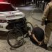 Suspeito de furtos bate bicicleta contra viatura da Polícia Militar em Jaraguá do Sul
