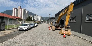 Iniciam obras para a pavimentação asfáltica de ruas nos bairros Vila Baependi e Vila Lalau