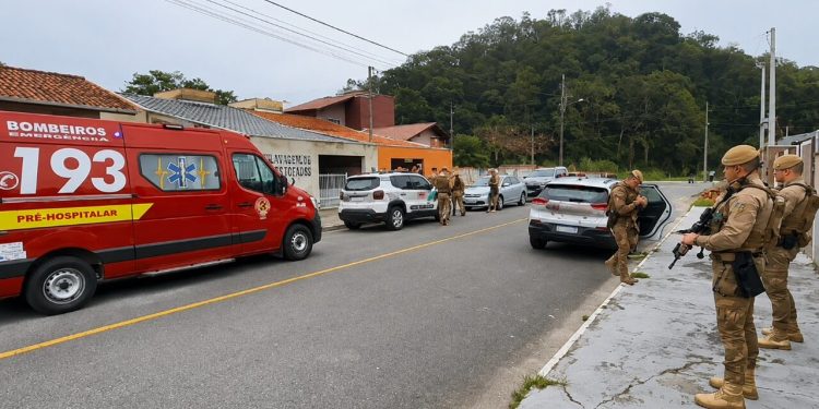 Pai de adolescente que atacou mãe em Jaraguá do Sul quer interná-lo em clínica psiquiátrica