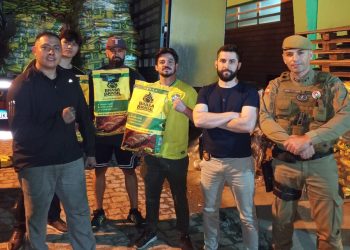 PM e Polícia Civil apreendem 2.500 sacas de carvão em Massaranduba após golpe dado em Criciúma