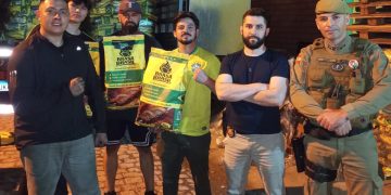 PM e Polícia Civil apreendem 2.500 sacas de carvão em Massaranduba após golpe dado em Criciúma