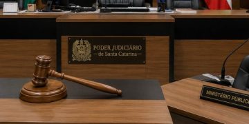 Justiça de Jaraguá do Sul condena casal a devolver R$ 20 mil de golpe com mensagens íntimas