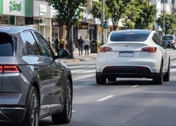 Jaraguá do Sul e região já tem 2.605 veículos elétricos e híbridos