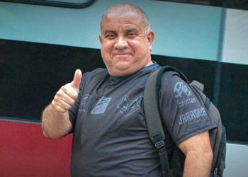 Técnico do Jaraguá Futsal é levado ao hospital após passar mal em hotel