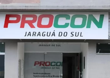 Procon de Jaraguá do Sul atende até 70 casos por dia e cerca de 30% envolvem golpes digitais