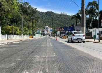 Revitalização da Rua Walter Marquardt, em Jaraguá do Sul, avança para nova etapa